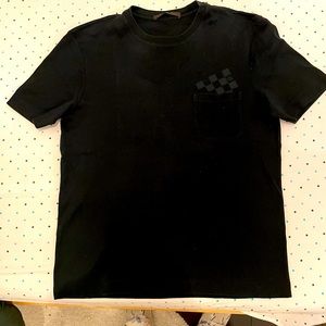 Louis Vutton simple black t-shirt